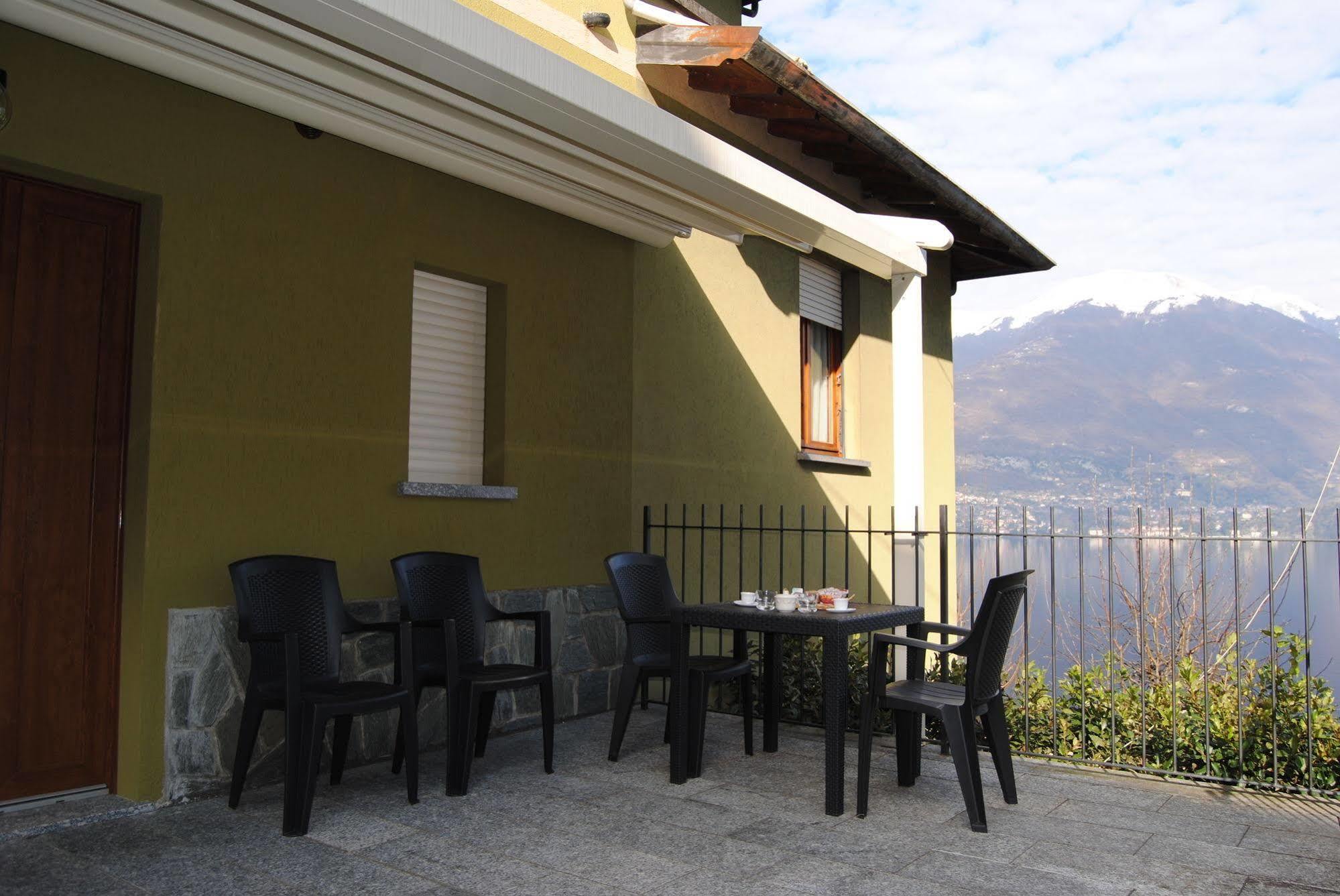 B&B Sosta Sul Lago Lezzeno Exterior photo